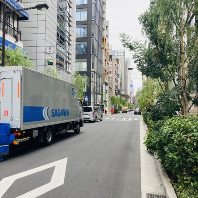 Ray Ginza ビル前面道路