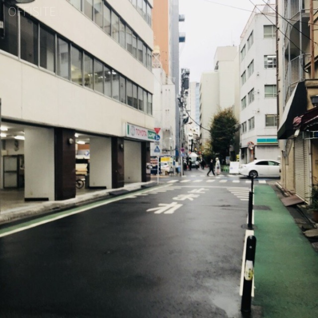 田中ビル(本館) ビル前面道路