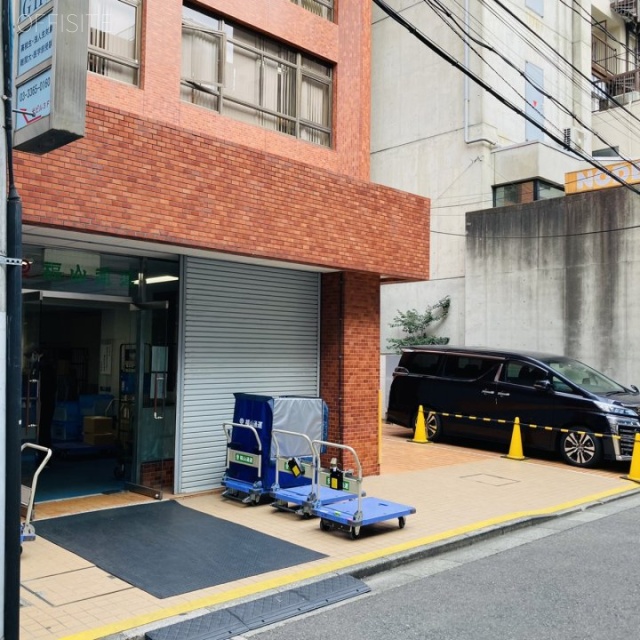 西新宿第一手塚ビル 外観