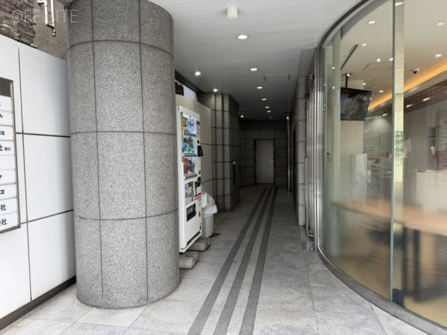 PARK WEST(パークウエスト)ビル　エントランス