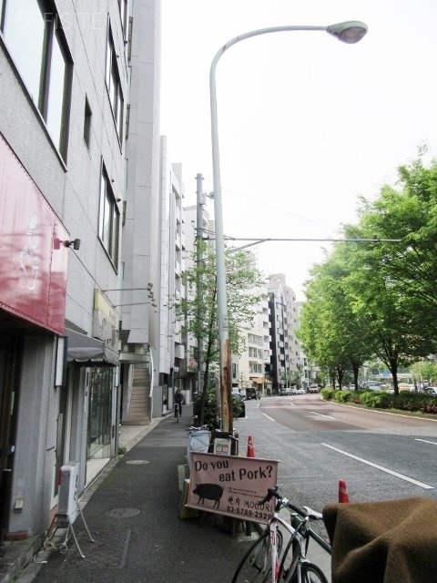 第2幸ビル ビル前面道路