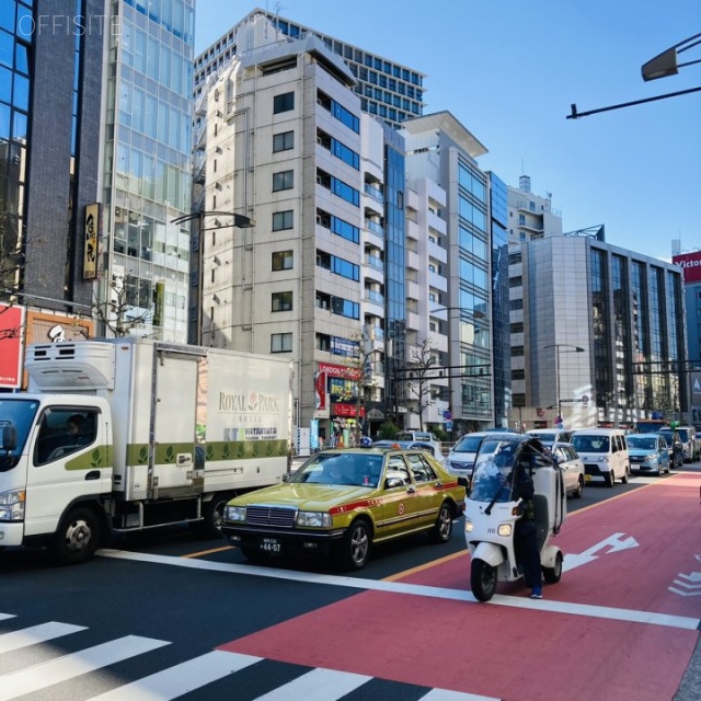 天下堂ビル　ビル前面道路