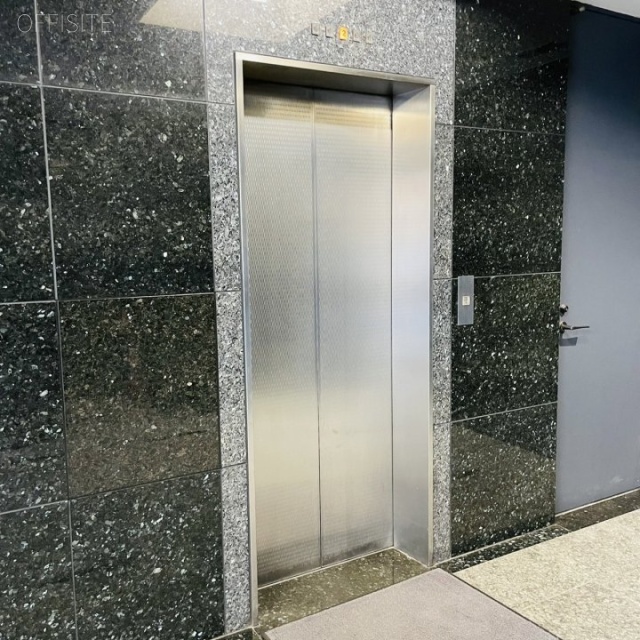 一番町中央ビル　エレベーター