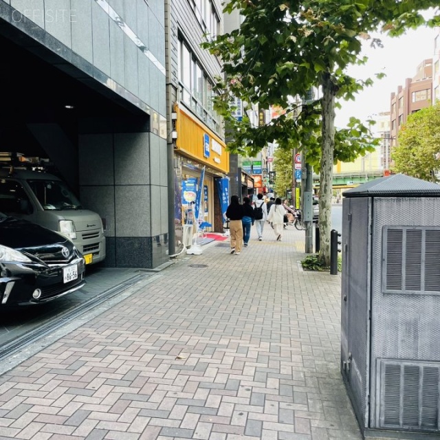 水道橋MSビル　前面歩道