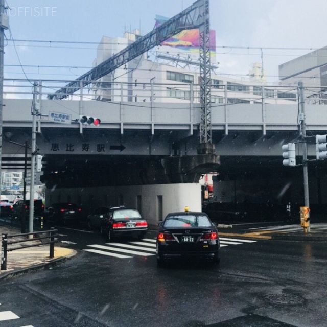 しんみつビル ビル前面道路