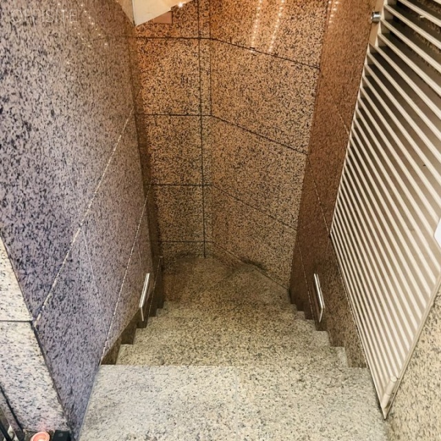 東京風月堂ビル エントランス