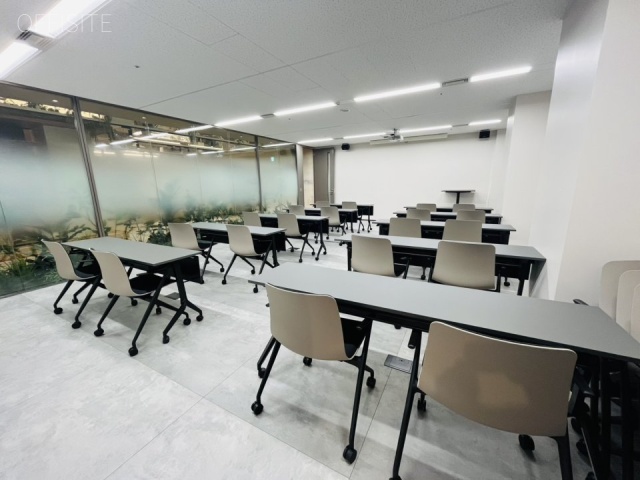 NMF竹橋ビル 地下ラウンジ会議室(セットアップ区画契約者専用)