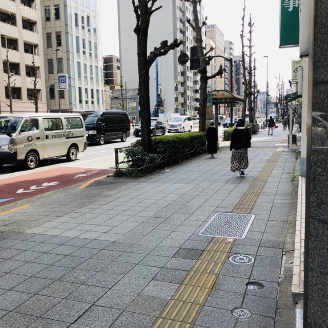 浅草橋ミハマビル本館 ビル前面道路