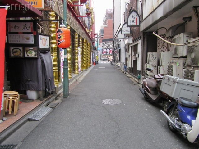 平沢第一ビル ビル前面道路