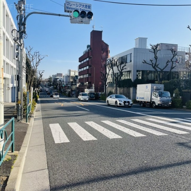 South hill ビル前面道路