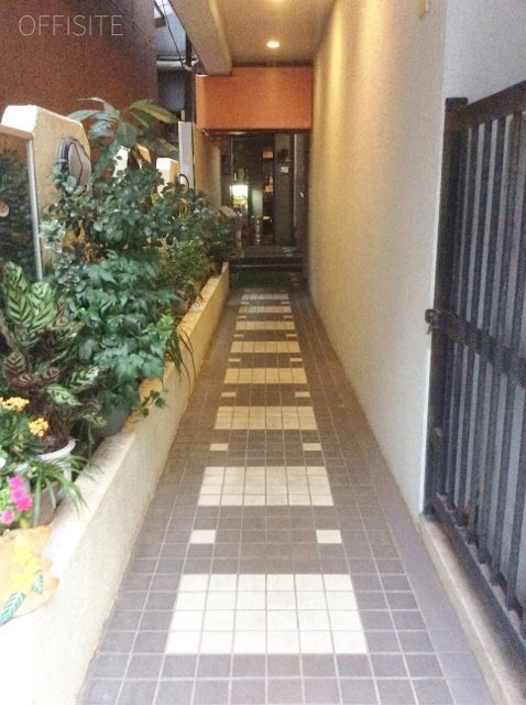 宮崎ビル エントランスホール