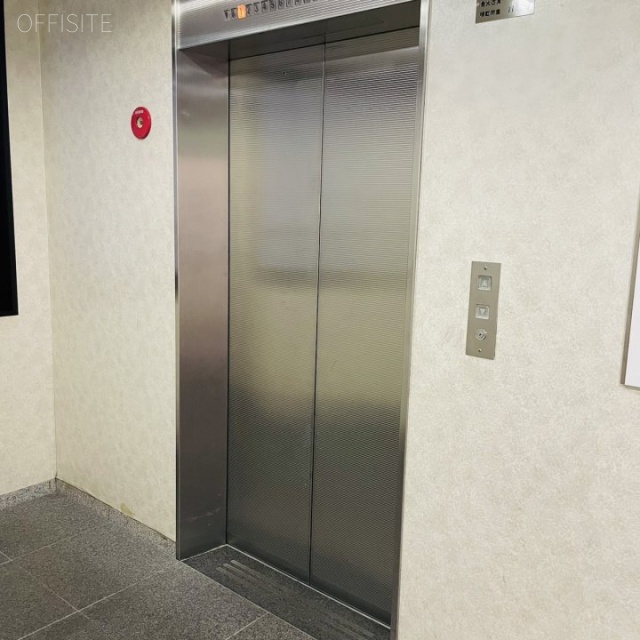 MANHYO第一ビル　人荷用エレベーター