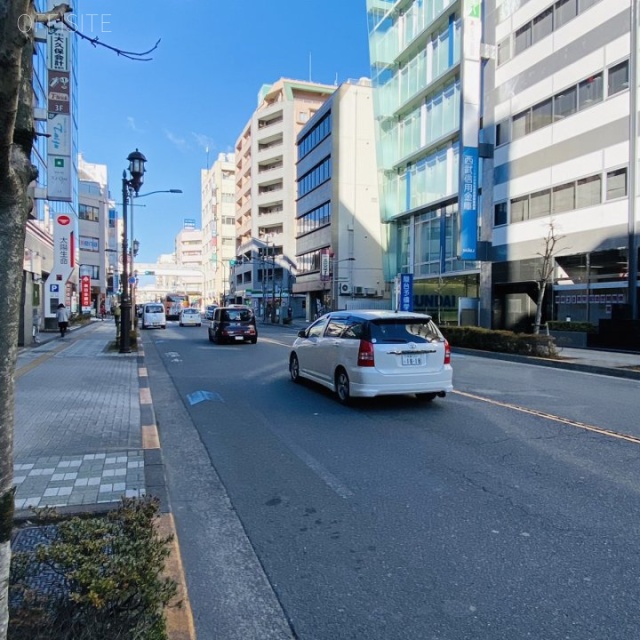 OSビル ビル前面道路