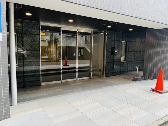 レジディア四谷三丁目ビル　エントランス