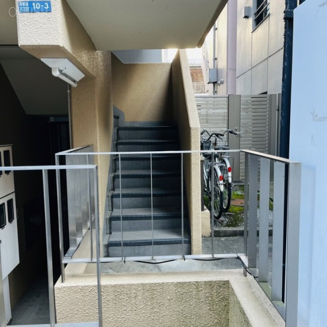 星野第二ビル 外階段