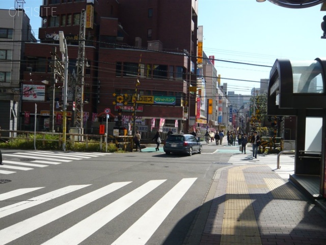 POPビル ビル前面道路