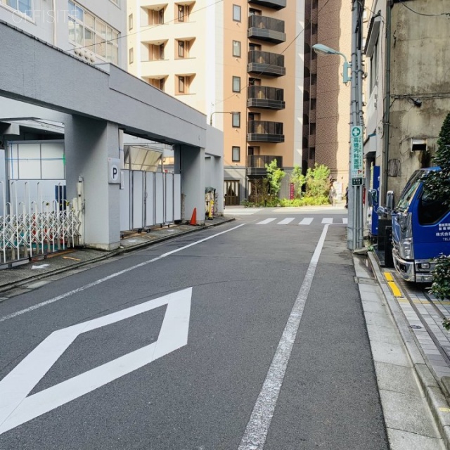 斉藤ビル ビル前面道路