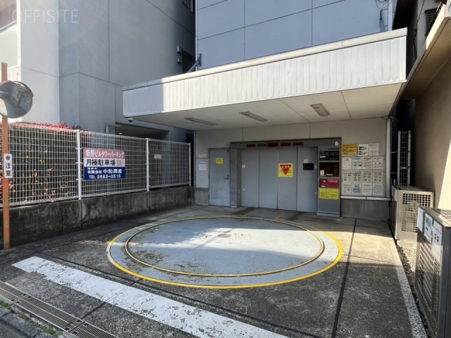 飯野ビル 駐車場