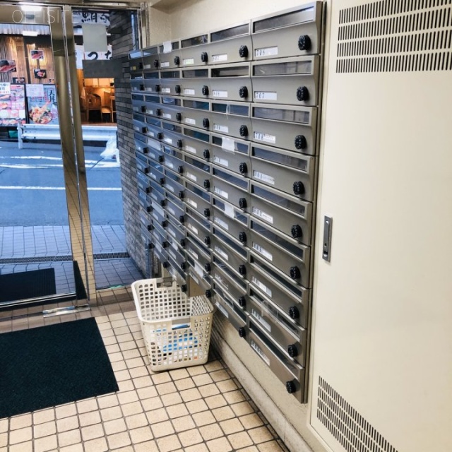 ニューライフ恵比寿 郵便受け