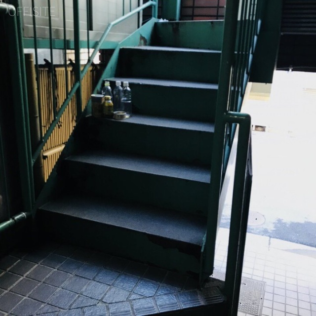 大野ビル 階段