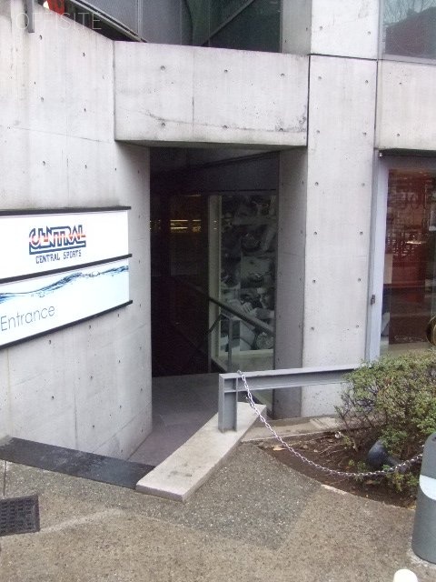 コレッツイオーネビル 画像