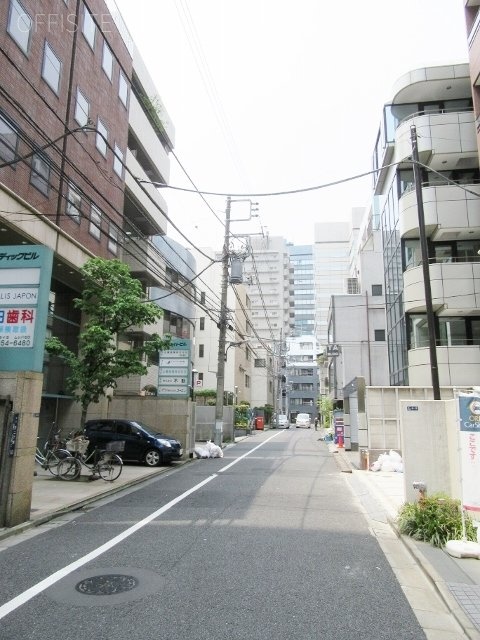 芝ウエストビル ビル周辺道路