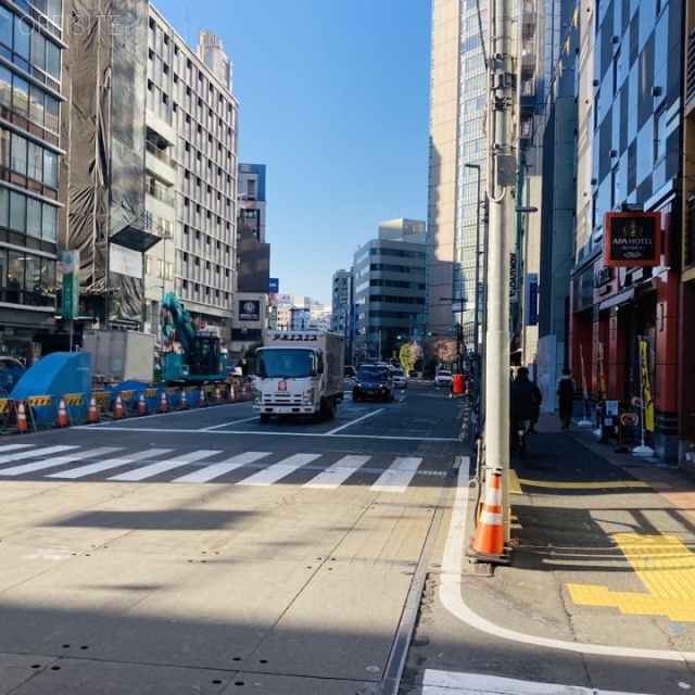 ISM飯田橋 ビル前面道路
