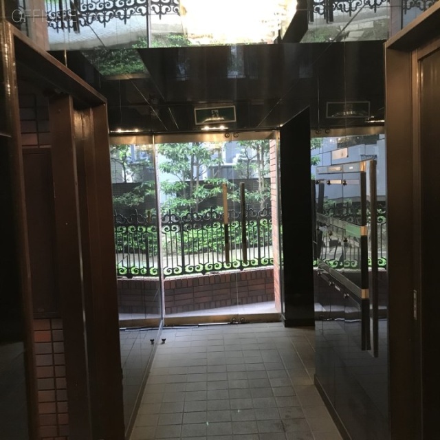 井上ビル12号館 エントランス