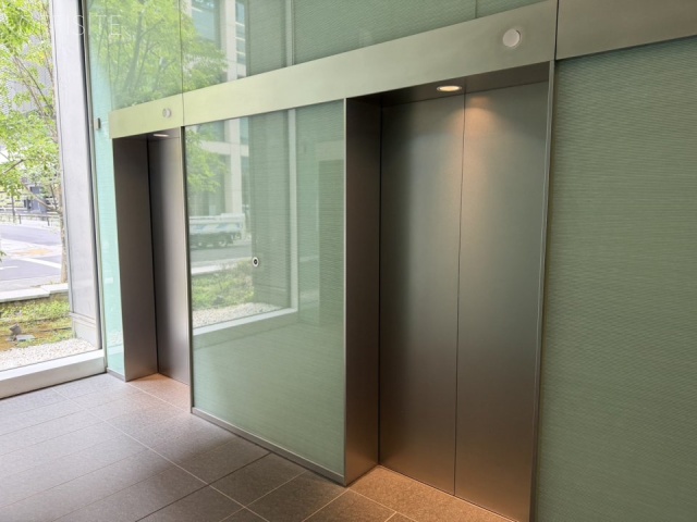 KPP八重洲ビル　エレベーター
