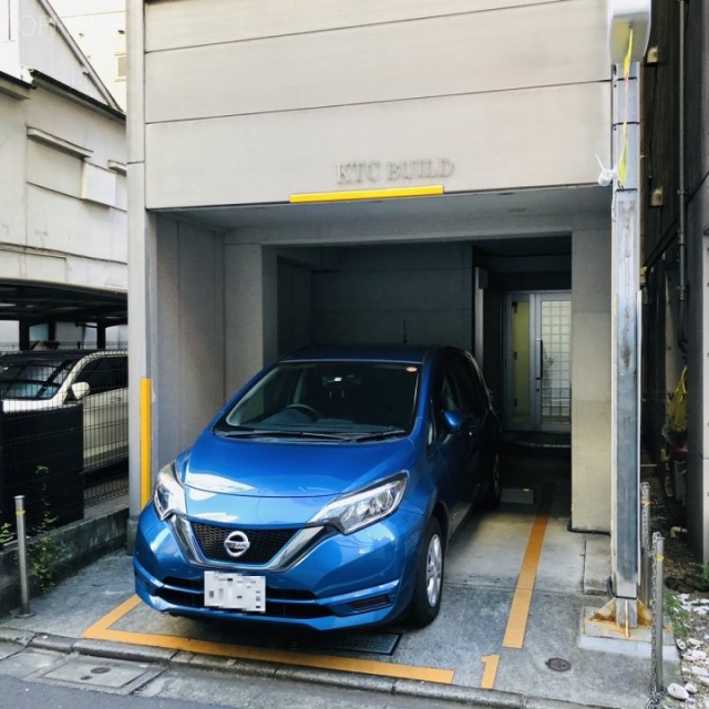 KTCビル 駐車場
