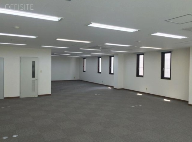 三利ビル 室内