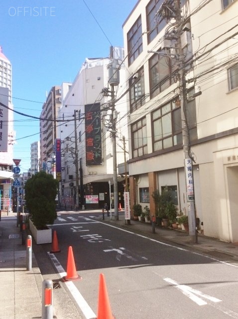 大野屋ビル ビル前面道路