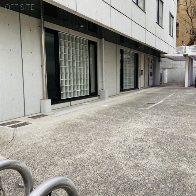 モンターナビル 外観