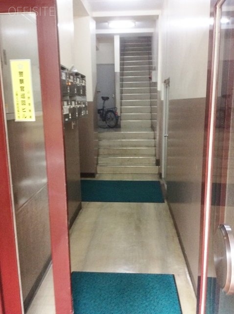 宮地ビル(別館) エントランスホール