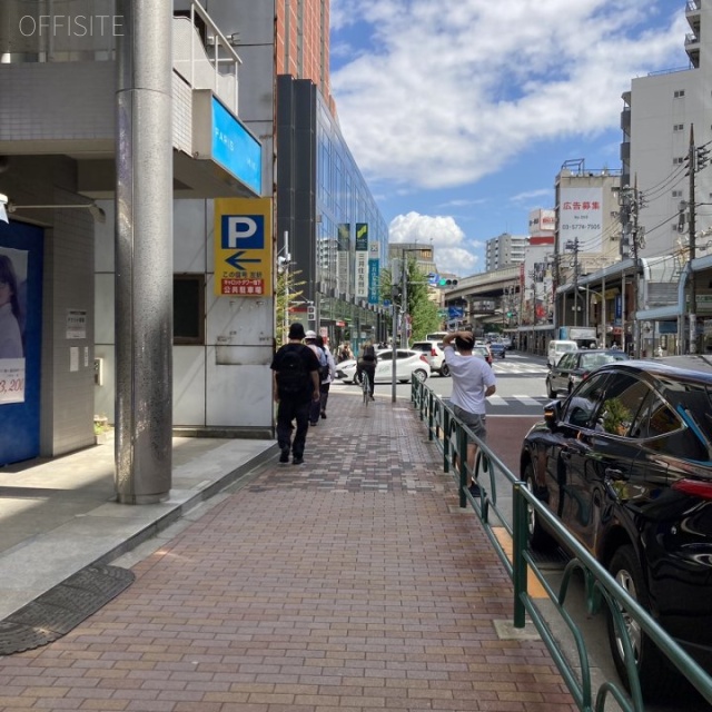 城南ビル 前面道路