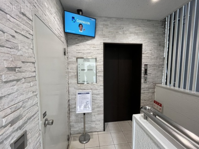 DeLCCS新宿御苑　エントランス
