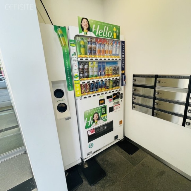 名駅イーストビル 自動販売機