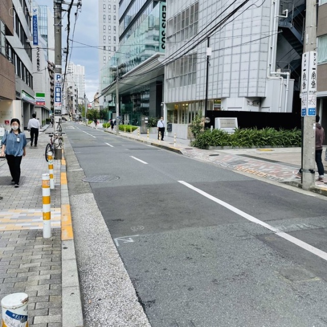 恵比寿ファーストビル ビル前面道路