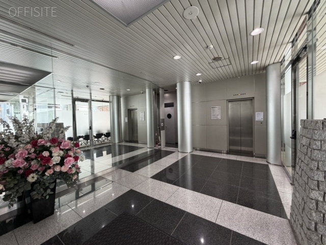 兜町第6葉山ビル エントランス