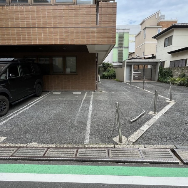 モリタニビル 駐車場