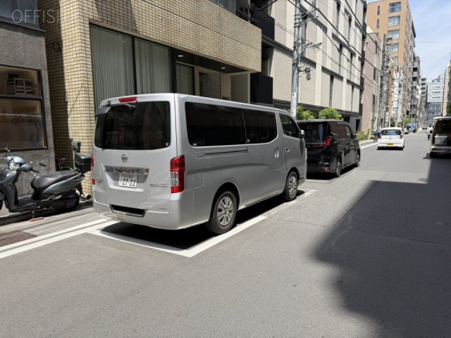 アライビル 付近の白枠駐車場