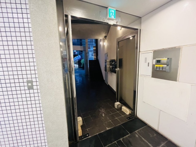 第二荒井ビル　エントランス