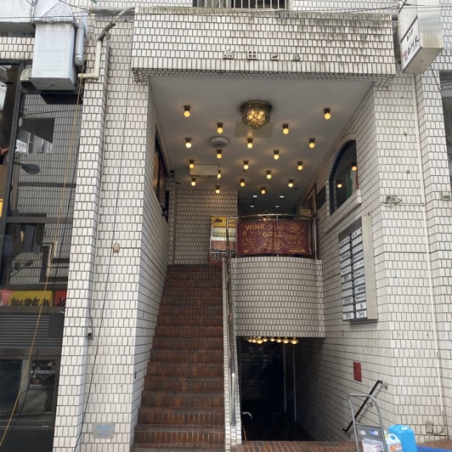 島田ビル エントランス