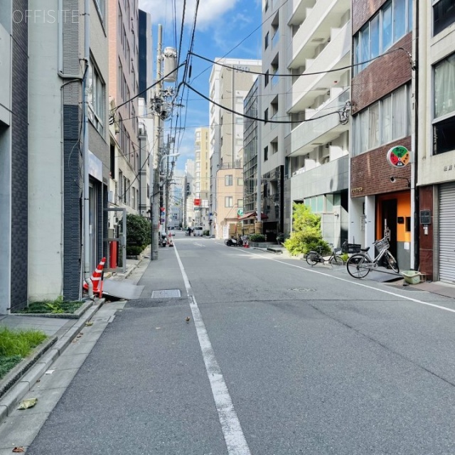 カスティリーノオーティー日本橋 前面道路