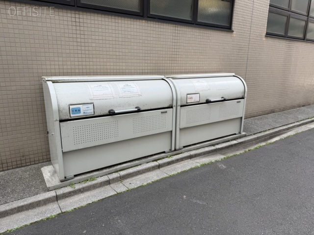 ジェイエスティ第2ビル　ダストボックス