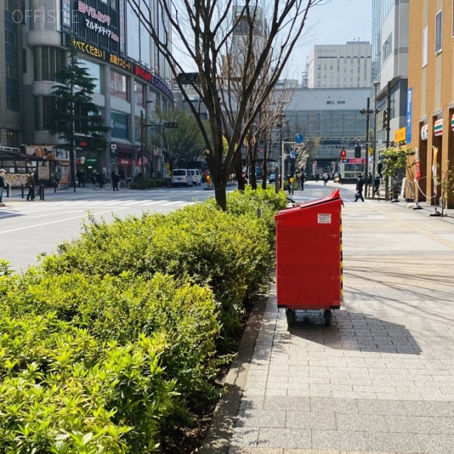 大東ビル ビル前面道路