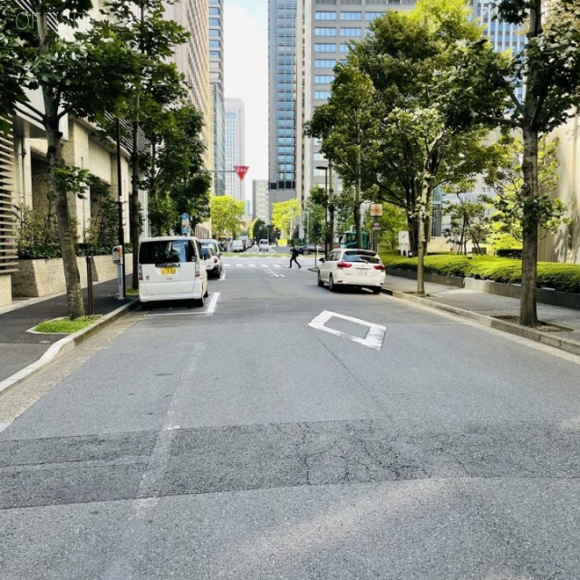 幸ビルディング(TKP新橋カンファレンスセンター) ビル前面道路