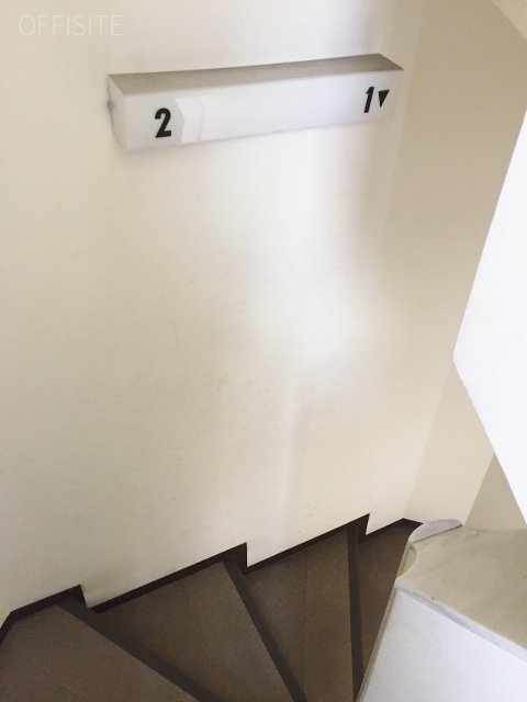金森ビル 階段