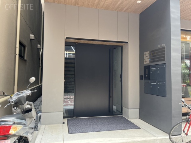 NH2ビルディング　エントランス