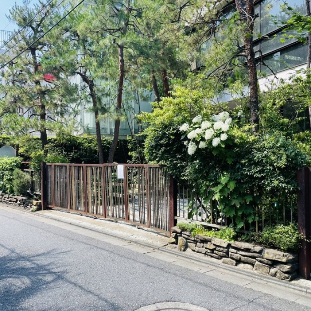 Jinguumae546 外観